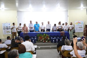 Ministro da Pesca visita a Ufal para firmar ações em aquicultura