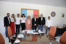 Equipe presente na visita do ministro André de Paula à Reitoria