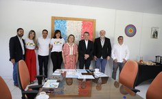 Equipe presente na visita do ministro André de Paula à Reitoria