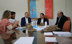 Secretária Tereza Nelma, vice-reitora Eliane Cavalcanti, vice-governador Ronaldo Lessa, ministro André de Paula e o reitor Josealdo Tonholo