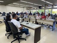 Equipes de vários setores da Ufal e da Fundepes participaram da reunião com o reitor Josealdo Tonholo