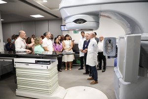 Autoridades se reúnem no HU para entregar novos serviços do Cacon