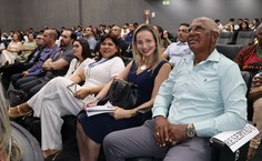 Da esquerda para direita: Rogério Brilhante, Alexandre Lima, Vinícius Manzoni, Eliane Barbosa, Eliane Cavalcanti, Lana Palmeira e Wellington Pereira