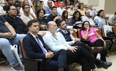 Reitor Tonholo, o superintendente Alcides Tenório e convidados