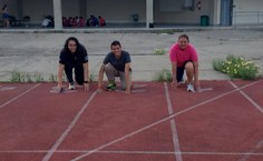 Crianças e jovens com TEA aproveitaram para correr e brincar na pista de atletismo da Ufal