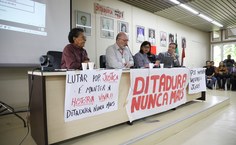 Sociólogo Edval Cajá, reitor Josealdo Tonholo, vice-reitora Eliane Cavalcanti e o desembargador do Tribunal de Justiça de Alagoas, Tutmés Airan