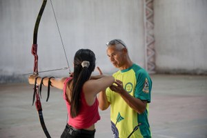 Projeto de extensão incentiva habilidades desenvolvidas na prática de tiro com arco Projeto de extensão incentiva habilidades desenvolvidas na prática de tiro com arco