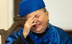 Emoção de Tânia ao receber a homenagem da Ufal