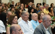 Amigos e familiares prestigiaram Tânia de Maya Pedrosa