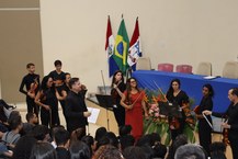 Apresentação cultural na abertura