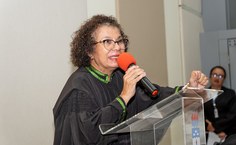 Professora Cícera Albuquerque fez o discurso panegírico sobre Heloísa