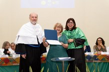 Reitor Tonholo, a professora emérita Maria Cristina Figueredo Trezza e a vice-reitora Eliane Cavalcanti