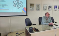 Reitor Josealdo Tonholo