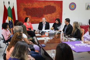 Ufal firma acordo inédito com PC e CDDM para criar Observatório da Igualdade de Gênero Ufal firma acordo inédito com PC e CDDM para criar Observatório da Igualdade de Gênero
