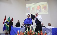 Reitor outorga o título de Doutor Honoris Causa ao professor Abel Galindo
