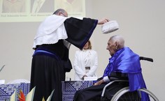 Professor Márcio Callado recebe a outorga do título de Doutor Honoris Causa