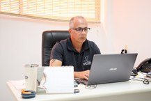 Professor Márcio Efe, coordenador do Laboratório de Biotecnologia e Conservação de Aves Neotropicais da Ufal