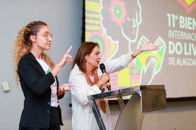 Arquiteta Mirna Porto assina o projeto de cenografia da Bienal