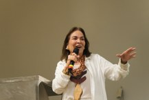 Mirna Porto, arquiteta responsável pela ambientação da 11ª Bienal