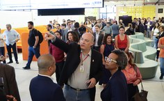 Cerimônia contou com a presença de autoridades da gestão da Educação, professores e estudantes