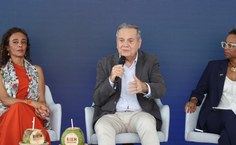 Cerimônia contou com a presença de autoridades da gestão da Educação, professores e estudantes