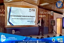 Reitor Josealdo Tonholo durante apresentação no Instituto Tecnológico de Comitán