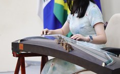 Apresentação artística do Instituto Confúcio