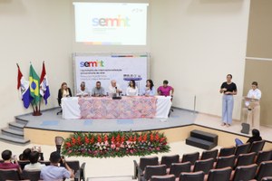 Semint: representantes da China e estudantes debatem intercâmbio