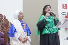 Vice-reitora enaltece o trabalho de Mãe Mirian