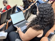 Auditório cheio na tarde do primeiro dia do evento