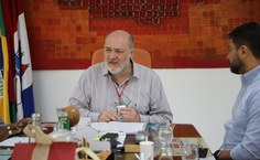 Reitor Josealdo Tonholo