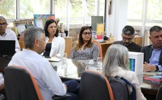 Leonea Santiago e Iraildes Assunção, pró-reitora de Pesquisa e Pós-graduação