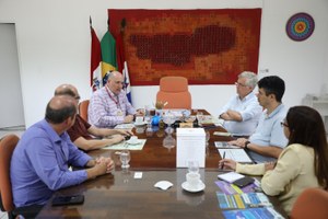 Reitor da Ufal se reúne com coordenação da área de Engenharias da Capes