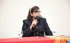 Vice-reitora Eliane Cavalcanti