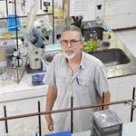 Pesquisa iniciada na Ufal gera patente para compostos com potencial contra parasitas