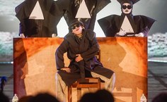 Apresentação de Teatro - “A Alma Boa de SETSUAN", com direção do professor Raphael Viana