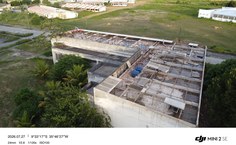 Serviço vai até o mês de agosto e inclui retirada de platibandas e mudança no escoamento da água da chuva