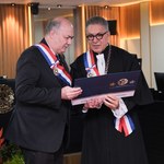 Reitor recebe a maior honraria concedida pelo TRT de Alagoas