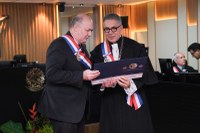 Reitor recebe a maior honraria concedida pelo TRT de Alagoas