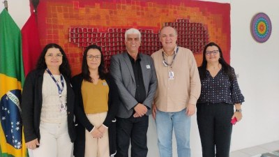 Reitor da Ufal, Josealdo Tonholo, recebeu a equipe do Projeto Transformadores Digitais para uma visita técnica