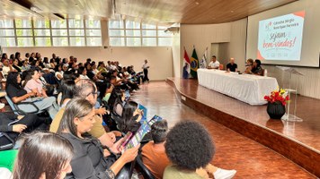 Parceria entre Ufal, USP e AMA leva formação em Matemática a rede municipal